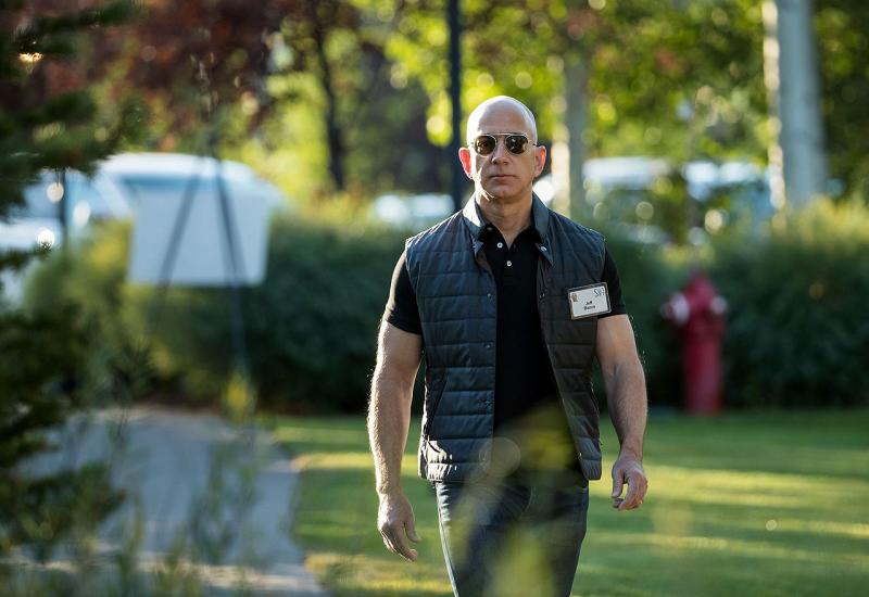 Bezos na novoj prodaji dionica Amazona zaradio 3 milijarde dolara
