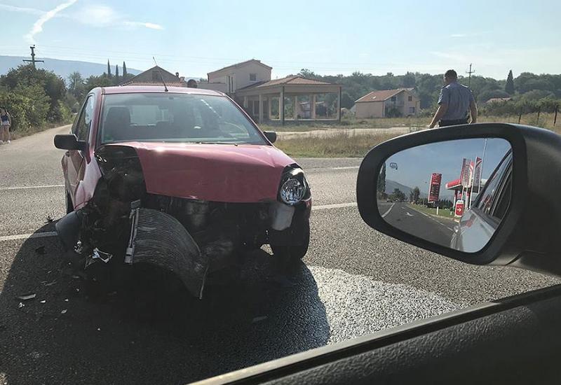  - Dvije osobe ozlijeđene u prometnoj nesreći na Ortiješu