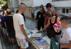 Mostar: Osnovci pomogli vršnjacima