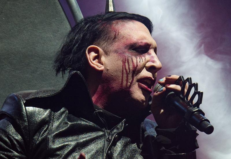 Marilyn Manson kolabirao tijekom nastupa