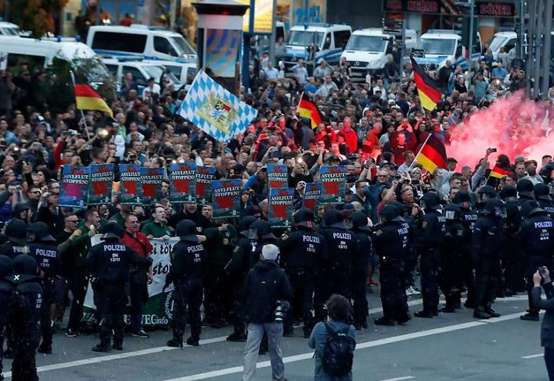 VIDEO | Prosvjedi krajnje desnice i ljevice u njemačkom Chemnitzu