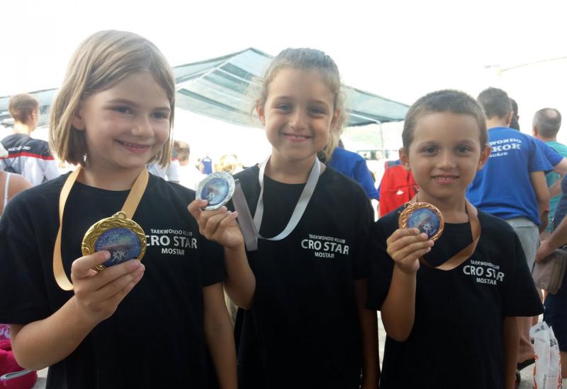 Osam medalja za mostarski Cro Star na Korčuli