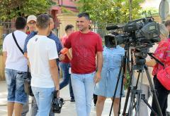 Mostarski novinari šetnjom iskazali podršku pretučenom kolegi