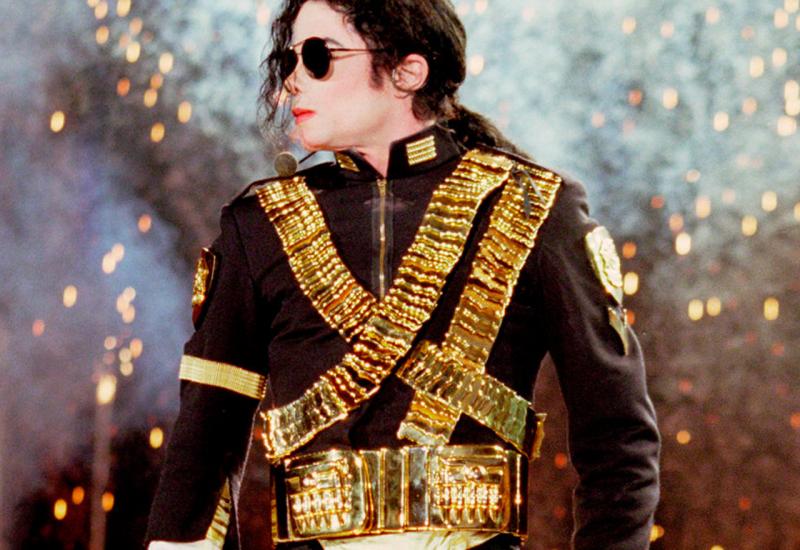 Obožavatelji Michaela Jacksona odali počast kralju popa