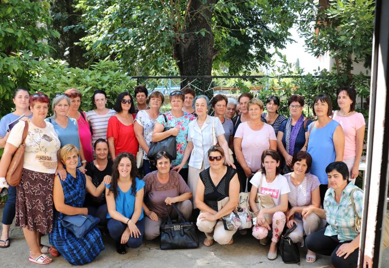 Žene iz Jablanice i Mostara u posjeti ženama u Stocu