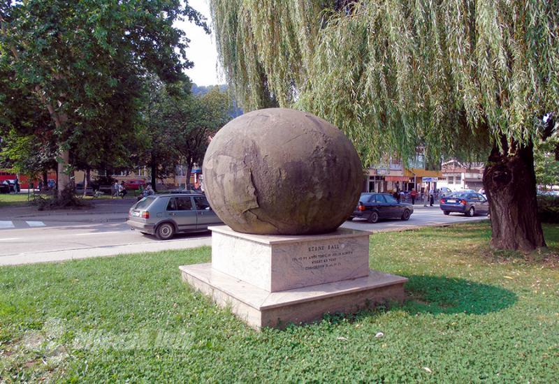 Kamena kugla iz Ozimice - Žepče