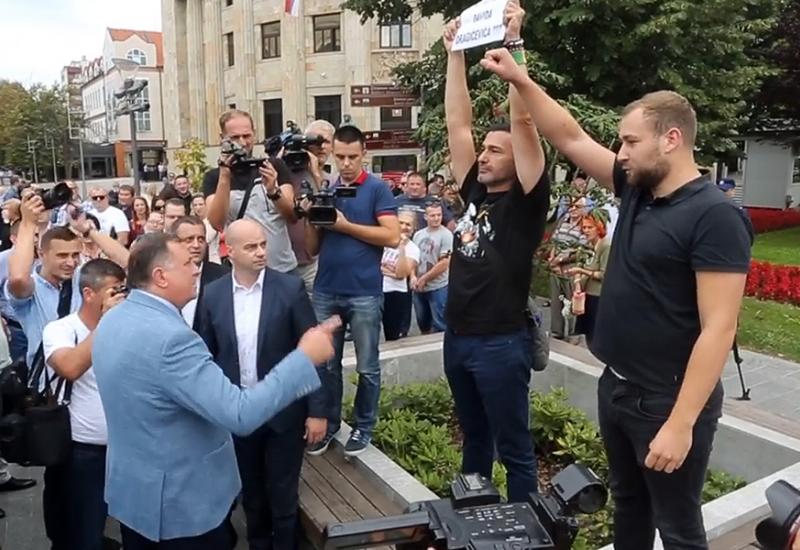 Na skupu SNSD-a poručio Dodiku: 'Svi su pali na tvoja obećanja, Davor Dragičević neće'