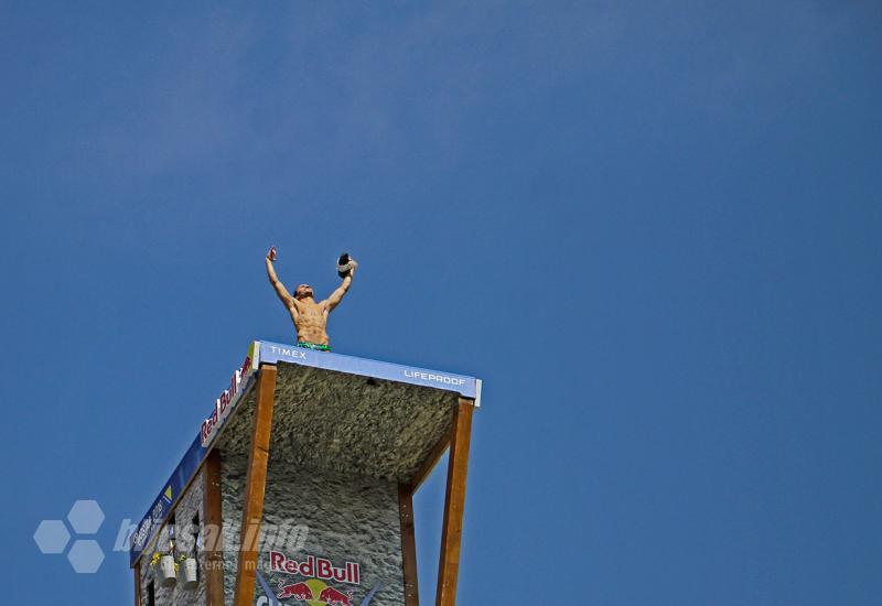 Red Bull Cliff Diving u Mostaru  - Red Bull Cliff Diving: Dvoje Meksikanaca vodu u Mostaru