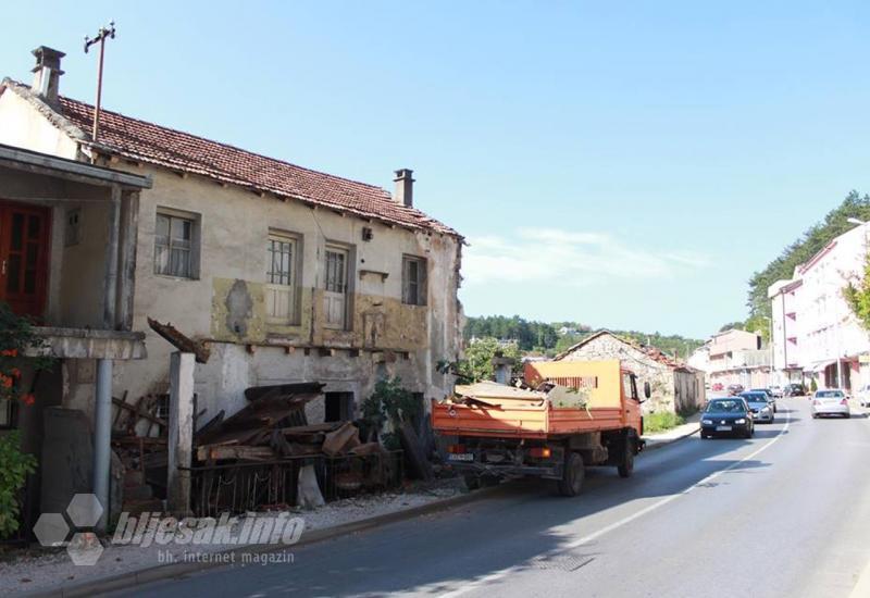 Široki Brijeg: Nakon devet mjeseci nastavljeno rušenje derutnih kuća