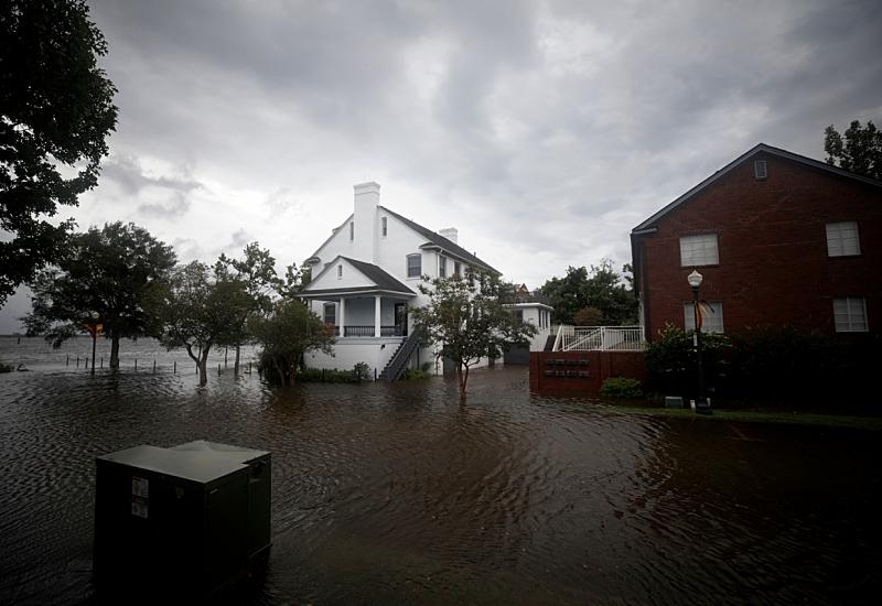 SAD strahuju od uragana Florence  