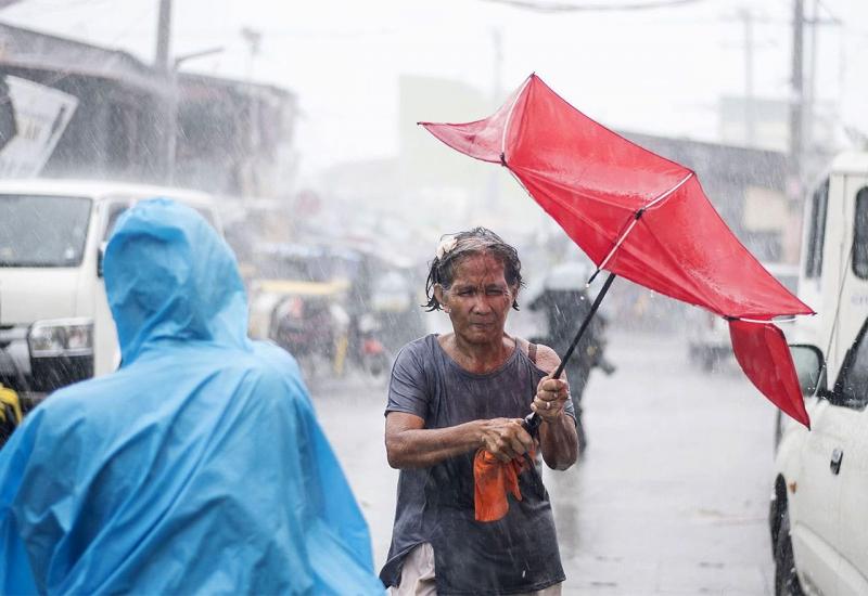 Vlasti savjetovale 15.000 ljudi da napuste domove zbog tajfuna 