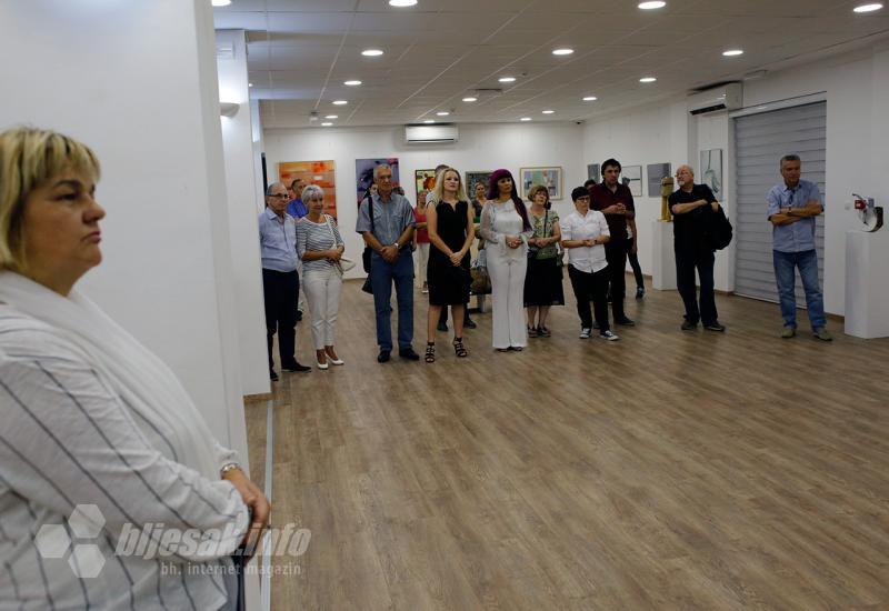 Nažalost, na izložbu nije došlo puno ljudi - Ministrica Dilberović otvorila izložbu nagrađenih studentskih likovnih radova