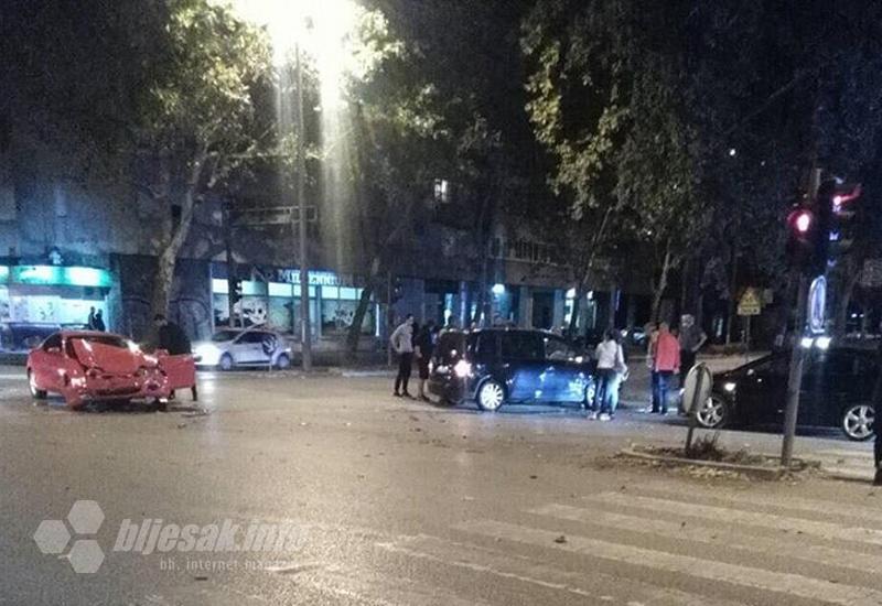Mostar: Sudar dvaju vozila, nastala materijalna šteta