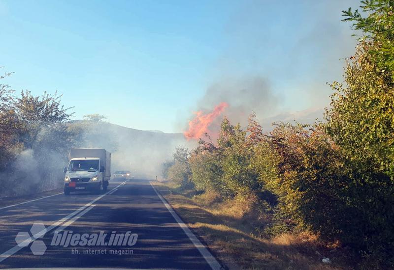 Vatrena stihija u Salakovcu: U zadnji tren spašene kuće i benzinska crpka