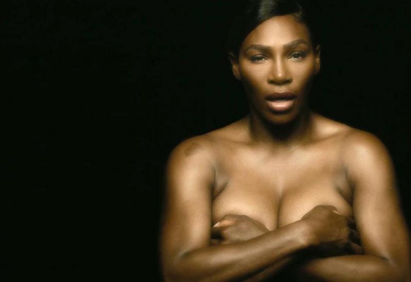 U borbi protiv karcinoma dojke: Serena pjevala u toplesu