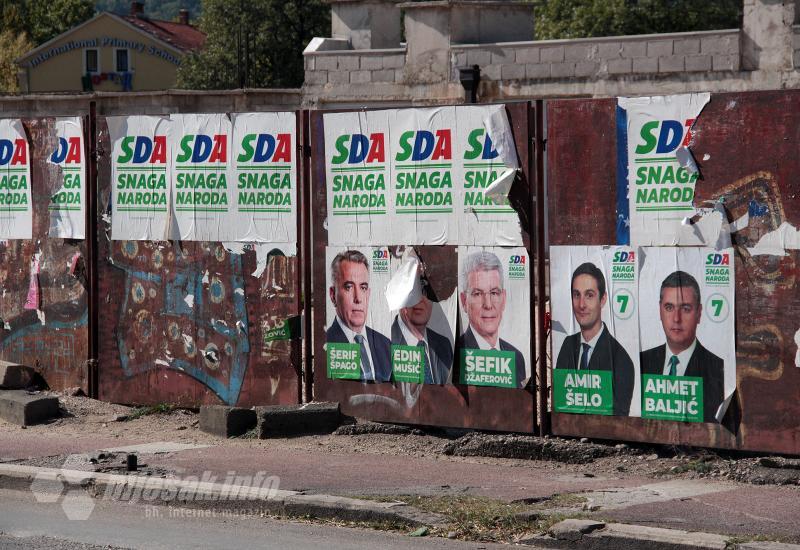 Predizborni plakati u Mostaru - Bilo kuda, izborni plakati svuda