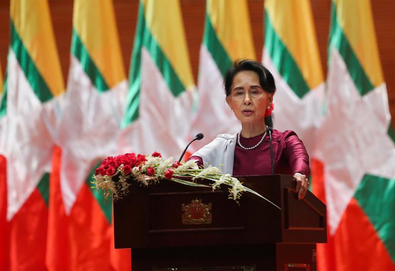 Zločin nad muslimanima: Kanada oduzela počasno državljanstvo Aung San Suu Kyi 
