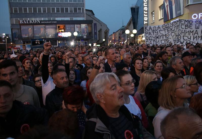 40.000 ljudi u Banja Luci: Kunem se grobom Davida Dragičevića, neću vas nikada iznevjeriti