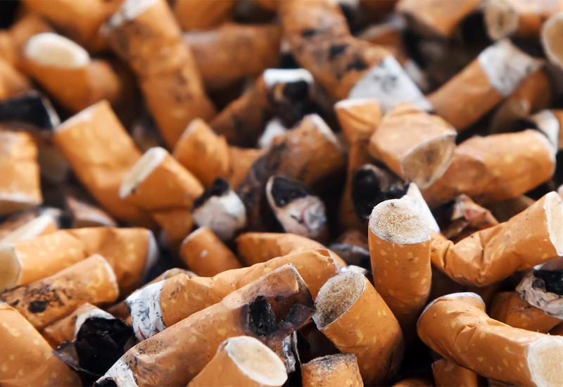Zbog opušaka vlasti poslale račun duhanskoj industriji