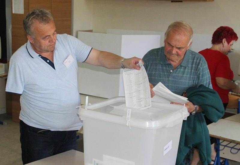 Građani na izborima - Jedinstven slučaj: Četiri kandidata bez glasa
