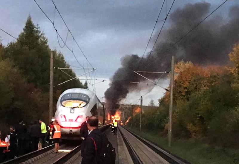 Zapalio se brzi vlak u Njemačkoj: Evakuirano 510 putnika
