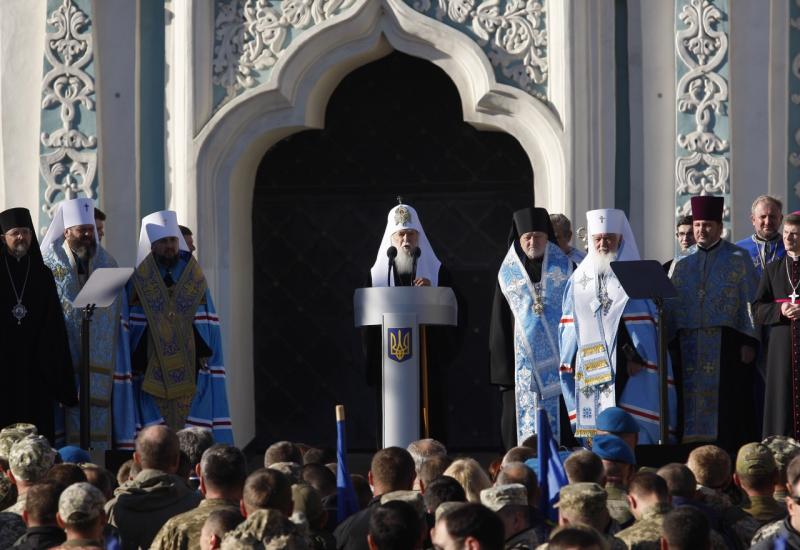 Ruska crkva prekinula odnose s Carigradom zbog Ukrajine