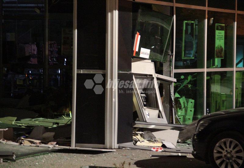 Detalj s mjesta eksplozije - Optužena banda koja je raznosila bankomate