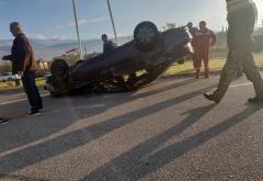 Mostar: 'Akrobacija' na benzinskoj, Vectra završila na krovu