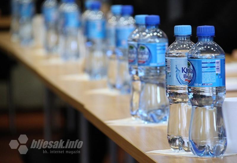 Građani Bugojna ''opustošili'' police trgovina s pitkom vodom