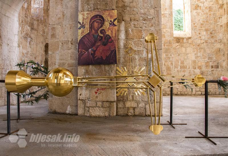 Posvećeni zlatni križevi za Sabornu crkvu