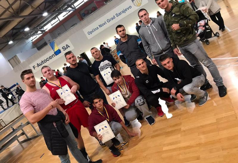 Prvenstvo u olimpijskom boksu: BK Mostar bogatiji za četiri nove medalje 