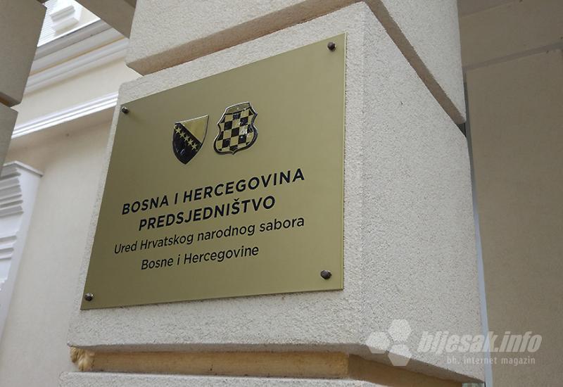 'Prekršten' ured u Mostaru