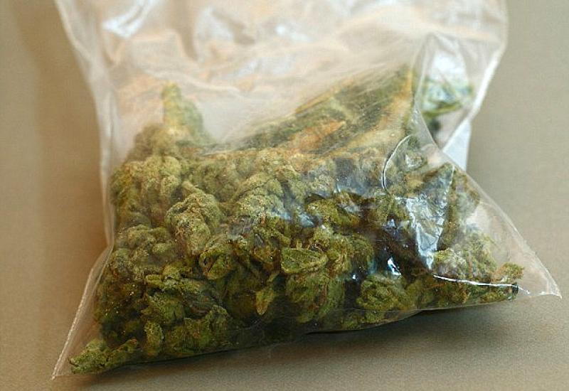 19-godišnjak uhvaćen sa 7,2 grama marihuane
