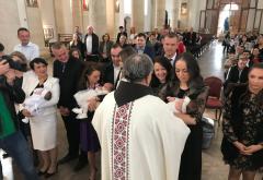 Široki Brijeg: U jednom danu kršteno devet beba