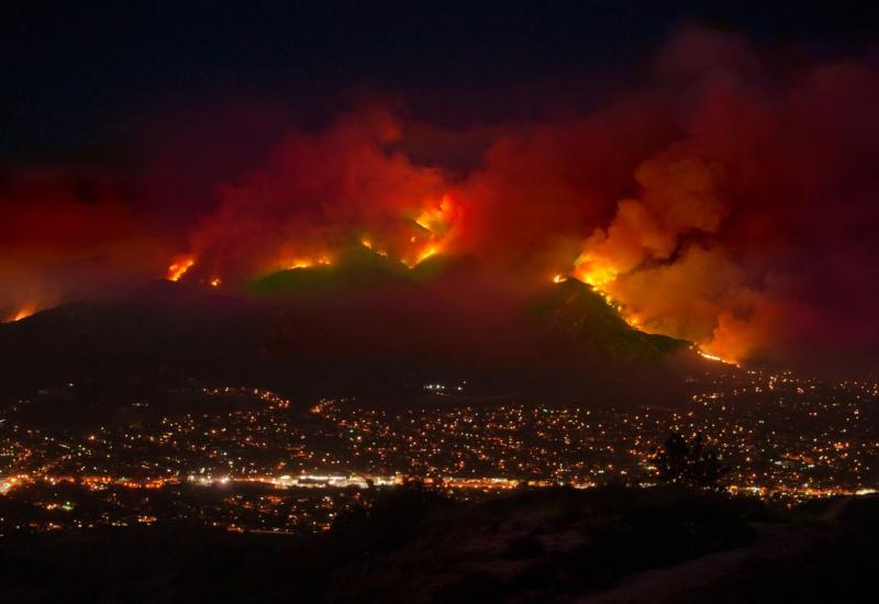 Broj žrtava raste: Tisuće vatrogasaca i dalje u borbi sa stravičnim požarima u Kaliforniji
