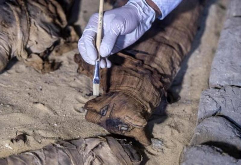  - Novootkrivene grobnice u Egiptu: Pronađene mumije mačaka i statue životinja