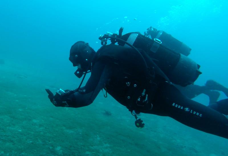 Ronioci na tečaju navigacije - Mostarski ronioci završili tečaj podvodne navigacije