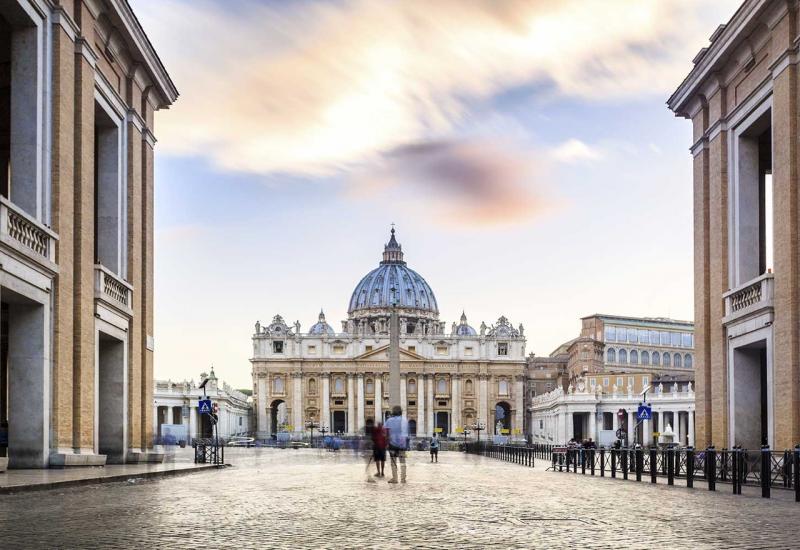 'Odgodite to još malo': Vatikan zabranio biskupima pričati o pedofiliji 