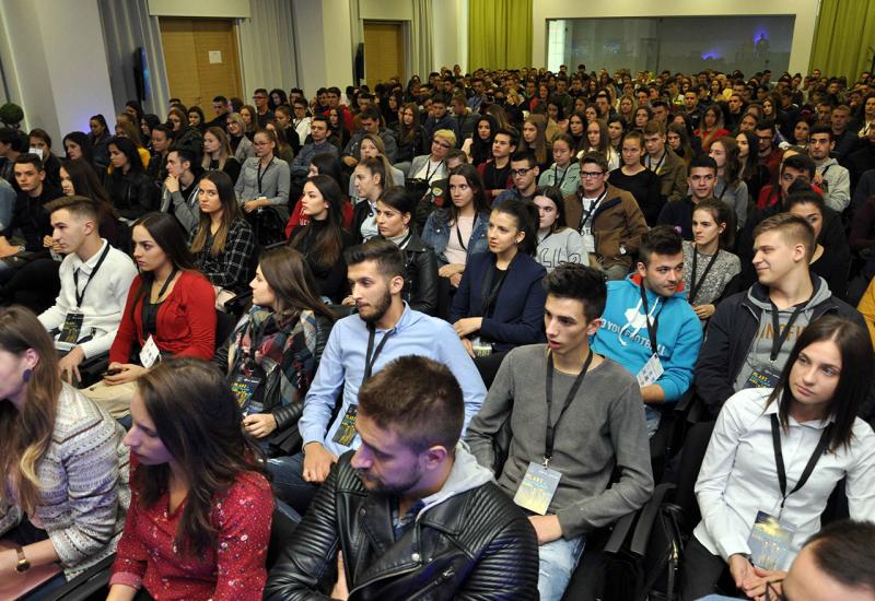 Mladi u Mostaru pozvani na razvoj karijere u digitalnim industrijama