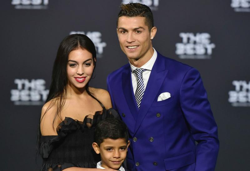 Pale zaruke: Cristiano Ronaldo ženi Georginu Rodriguez