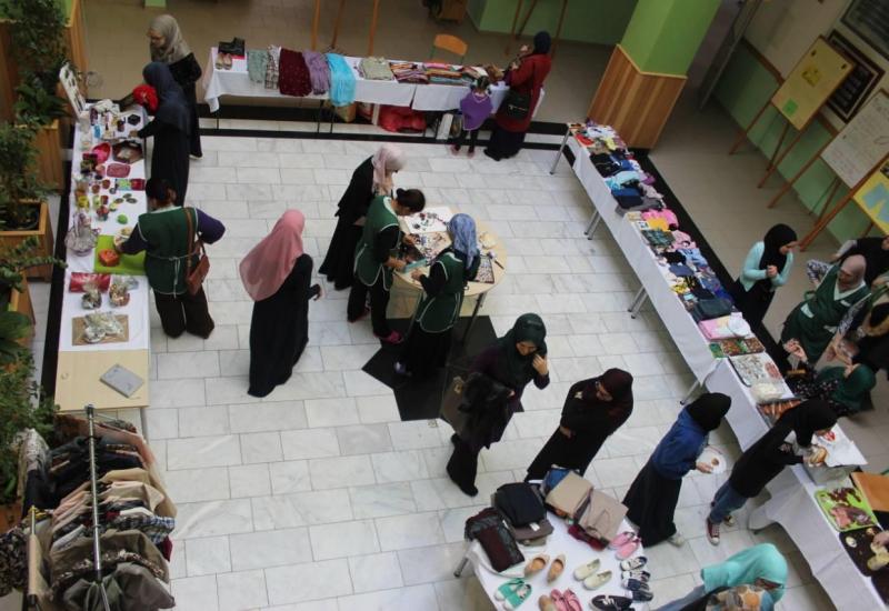 Dobar odaziv na Humanitarni bazar mostarskih srednjoškolaca 