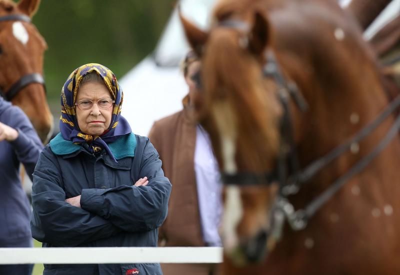 Vitalna kraljica: U 92. jaše konja oko dvorca Windsor