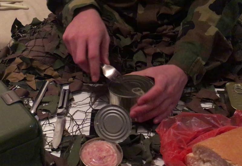 Vojna hrana - Otkriven svinjski protein u hrani koju jedu bh. vojnici