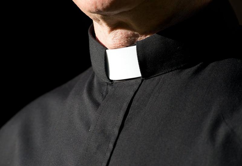 Svećenik u pritvoru jer nije poštivao vladine mjere