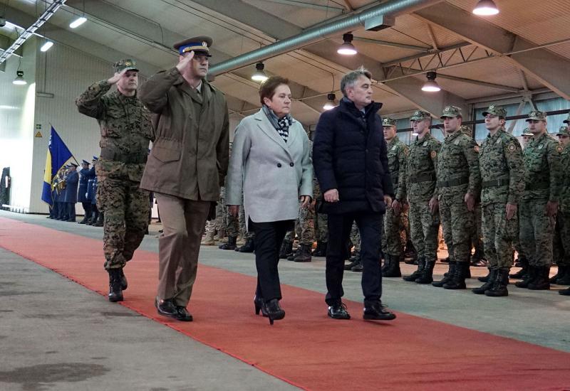 Komšić: Urušavanje Oružanih snaga, koje najavljuje Dodik, značilo bi ugrožavanje mira u BiH