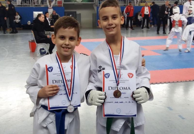 Natjecatelji Cro Ctara na Taekwondo prvenstvu Herceg–Bosne - CroStaru 15 medalja na Taekwondo prvenstvu Herceg–Bosne