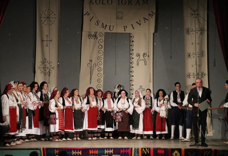 HKUD ''Hercegovac'' održao veliki koncert ''Kolo igram, pismu pivam''
