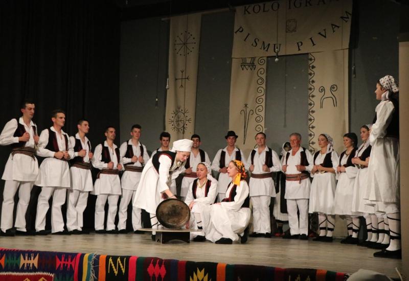 HKUD ''Hercegovac'' održao veliki koncert ''Kolo igram, pismu pivam''