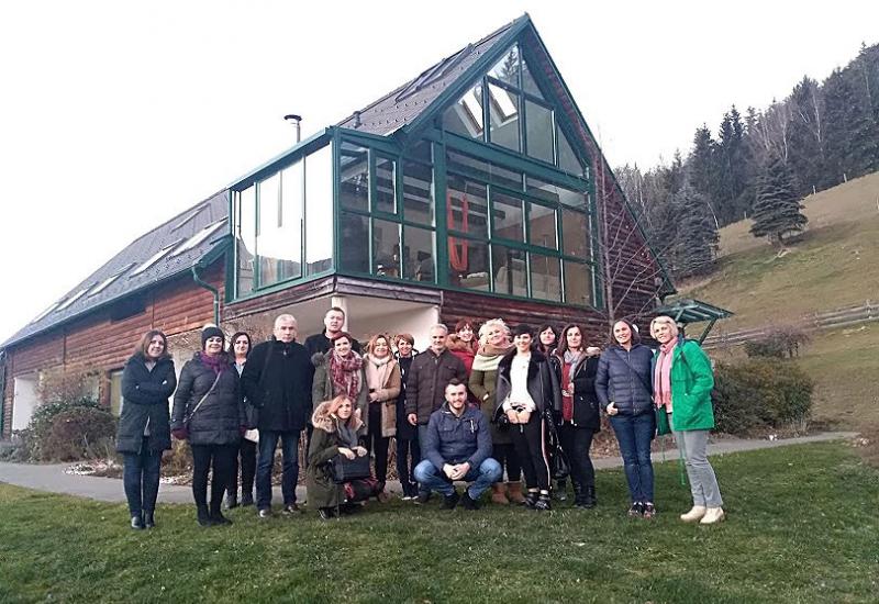 Zajednička fotografija predstavnika staračkih domova i domova zdravlja iz BiH u Austriji - Predstavnici staračkih domova i domova zdravlja iz BiH boravili u Austriji