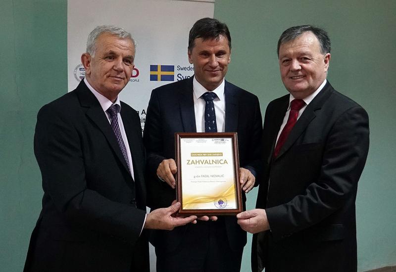 Uručenja priznanja najboljim proizvođačima meda - Hercegovina prednjači: Dodijeljena priznanja najuspješnijim pčelarima